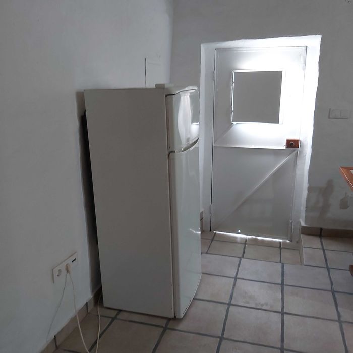 Arrenda-se moradia renovada, próxima de Aljustrel