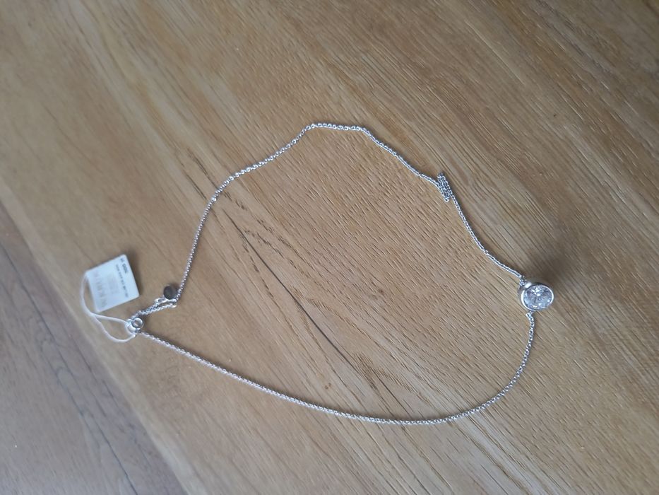 Naszyjnik srebrny z cyrkonią i diamentem