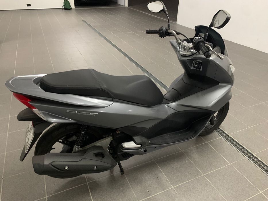 Honda PCX com menos de 5000km