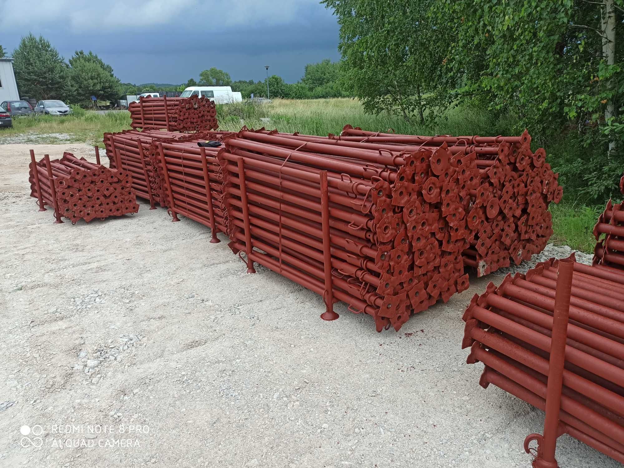 Stemple budowlane metalowe sztyce trojnogi głowice szalunki stropowe