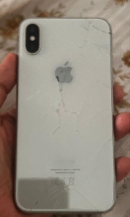 Vendo iphone.                             *