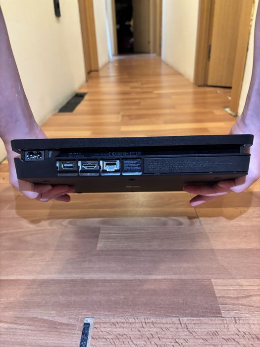 PlayStation 4 Slim 500GB