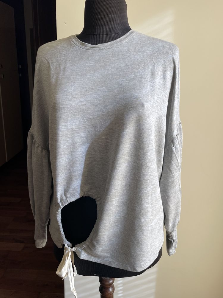 Basic szary sweter z bufiastymi rękawami Zara