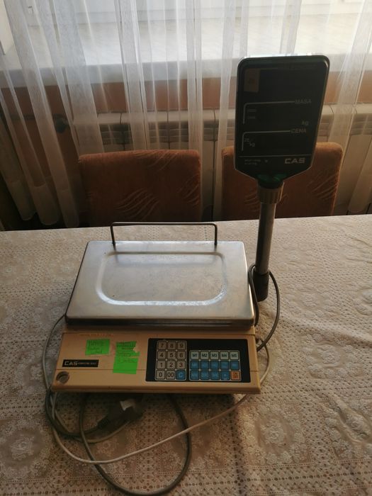 Waga sklepowa, kasowa. 
Waga sprawna z legalizacją do 31.03.26.
Waga s