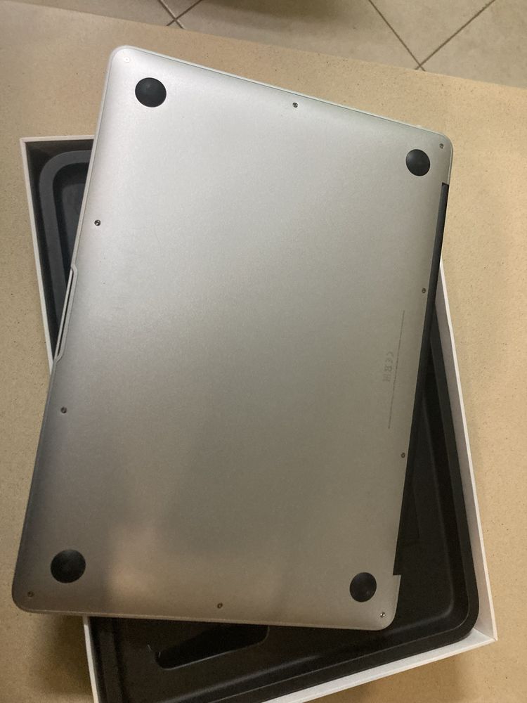 MacBook Air 13, 1.8 GHz Dual-Core Intel Core i5
