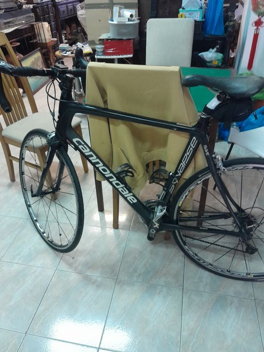 Bicicleta de estrada carbon cannondale