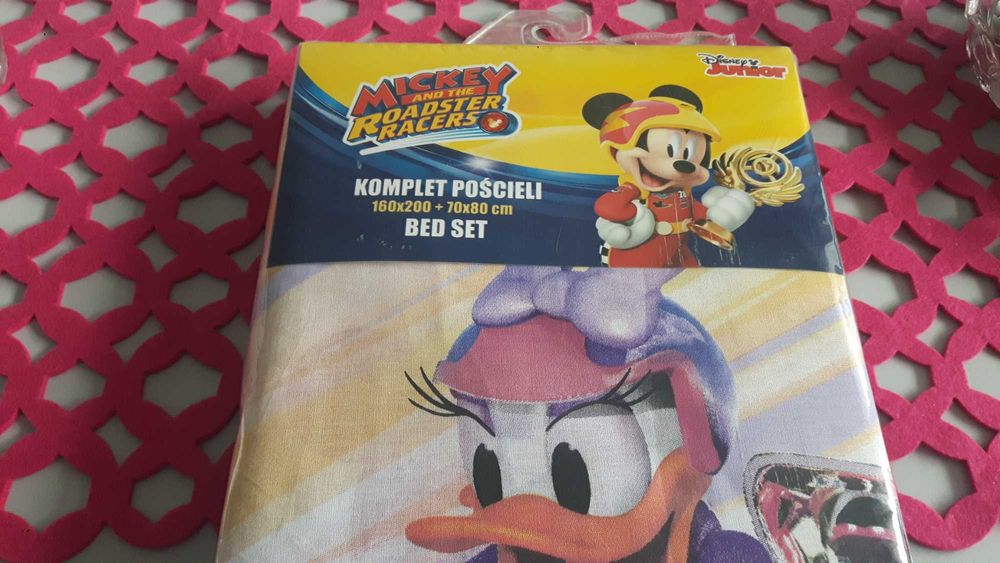 Zestaw pościeli nowej Disney: poszewka 160x200cm, poszewka 70x80cm.