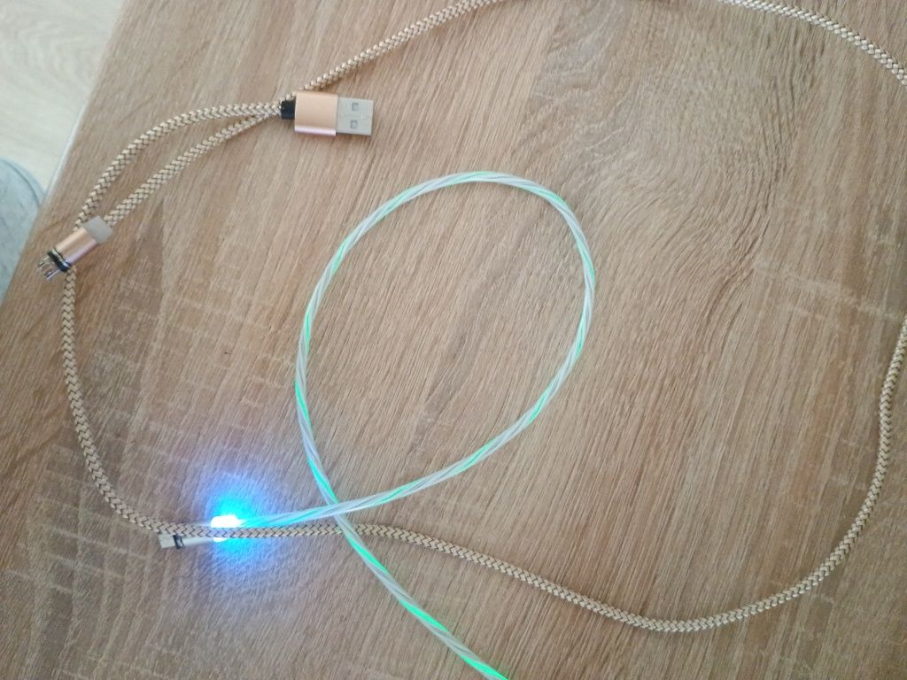 Mikro USB кабеля   для быстрой зарядки с магнитными.