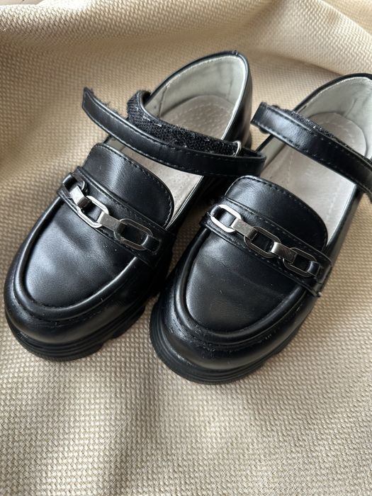 Туфлі НОВІ для дівчинки 29р.