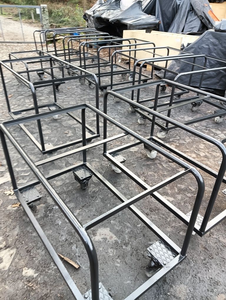 Carrinhos de transporte para fabricas