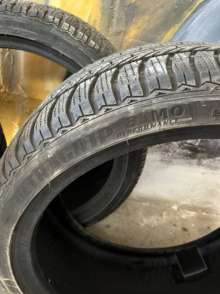 Продам зимові шини Good year 225/40 R 18