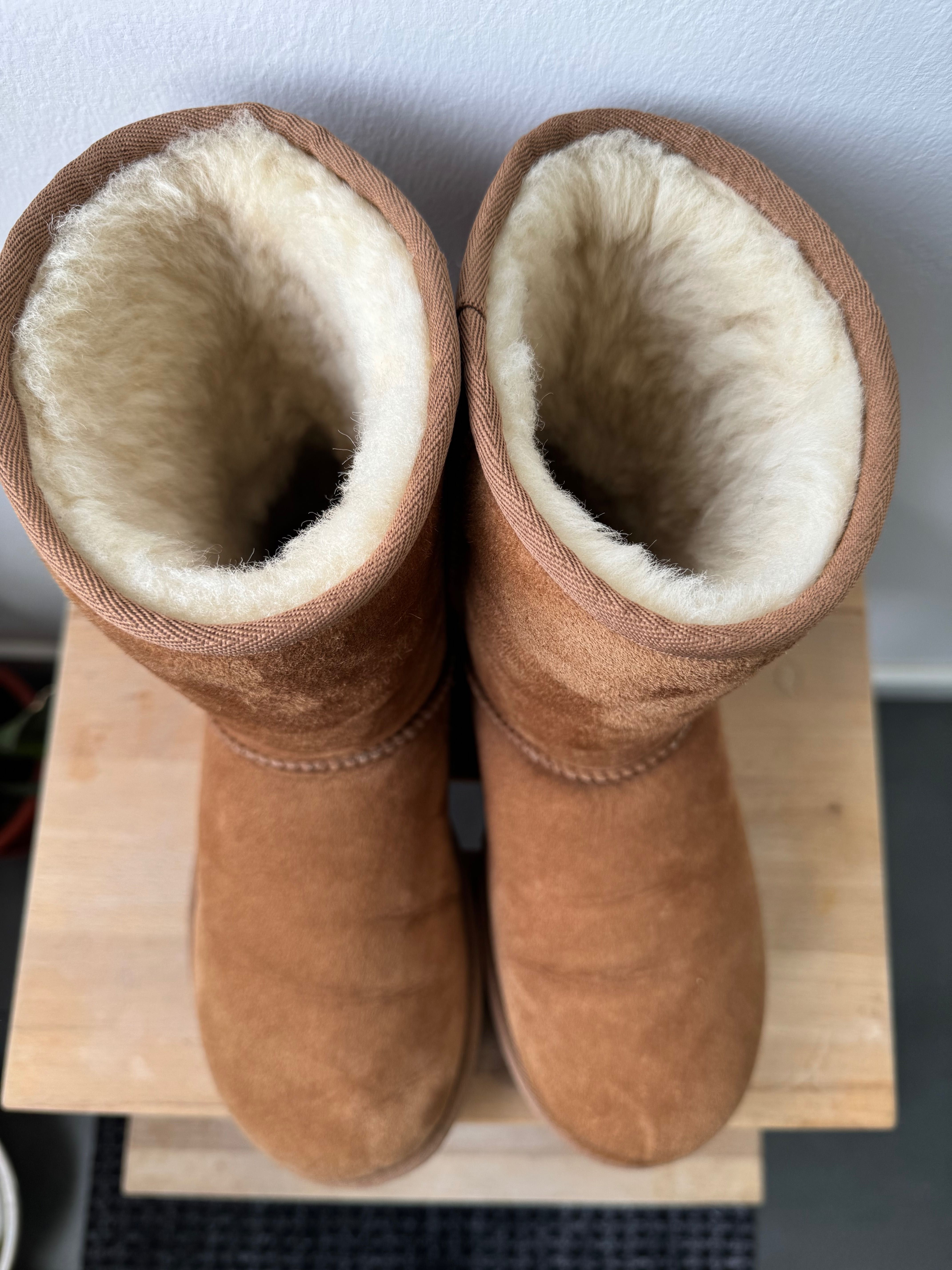UGGs Cano Médio Camel impecáveis