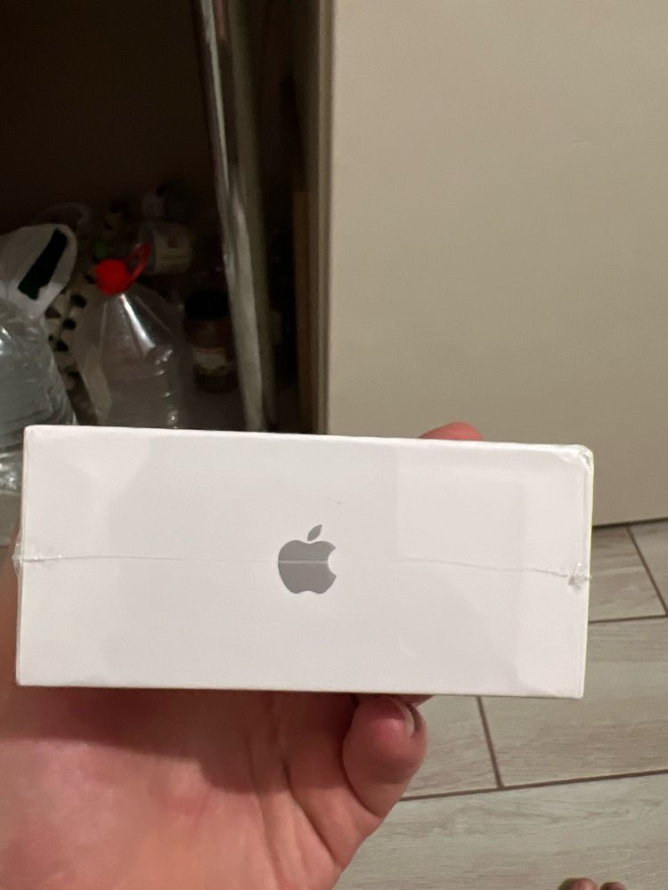 Навушники AirPods 4 AirPods Pro 2 USB-C