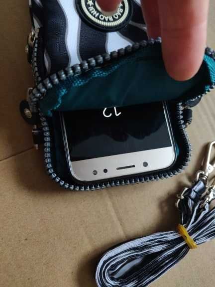 Сумочка mini для мобильного телефона черная с белым