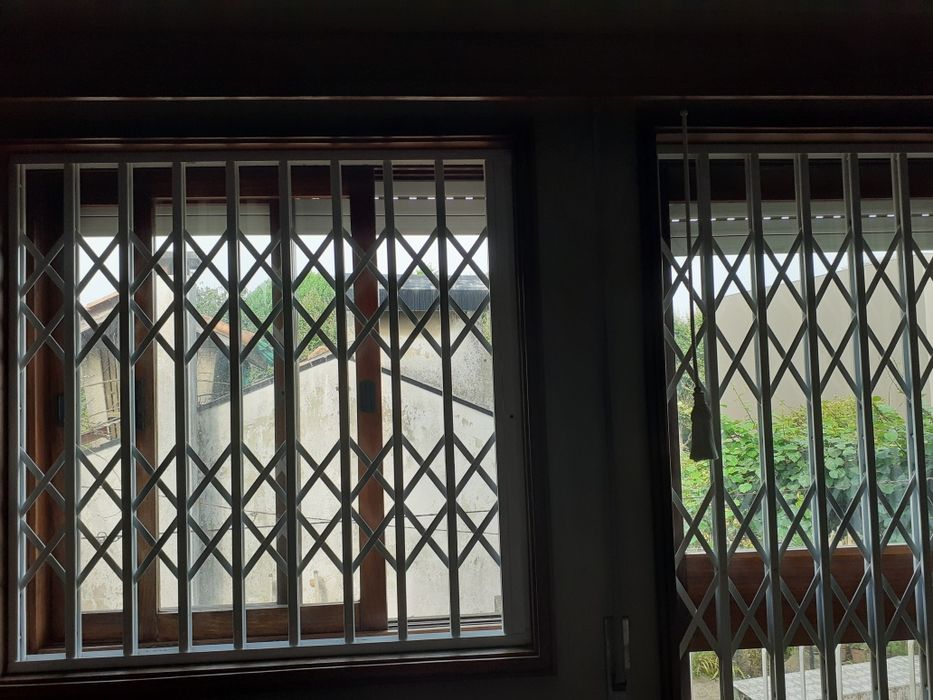 Gradeamento em lagarta com fechadura