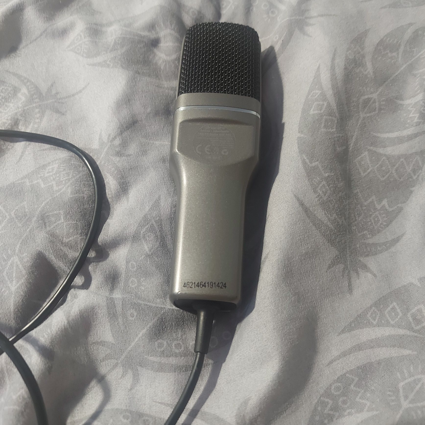 Mikrofon USB – świetna jakość dźwięku, bez statywu