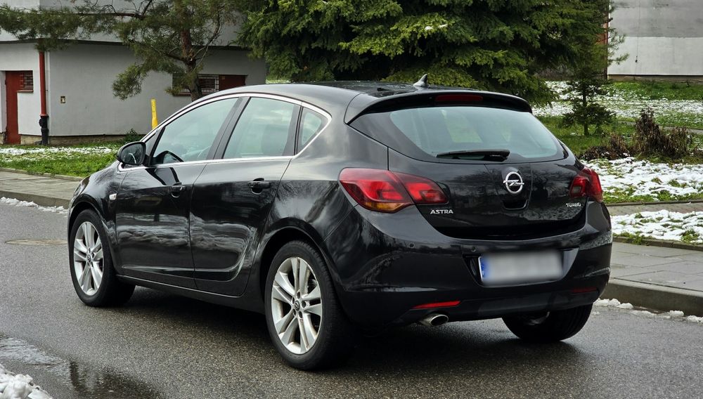 Opel Astra J 1.4 Turbo 140KM~Navi~Pakiet Winter~Bez Rdzy~Alufelgi~