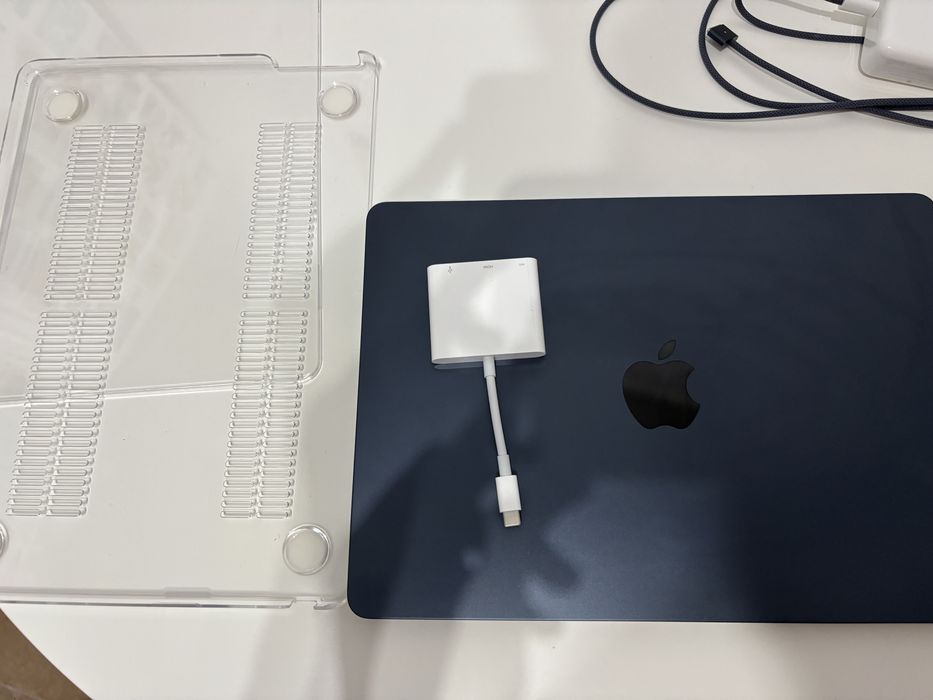 MacBook Air M2 16GB RAM/256B 13"6 Gwarancja|Akcesoria|Nowy