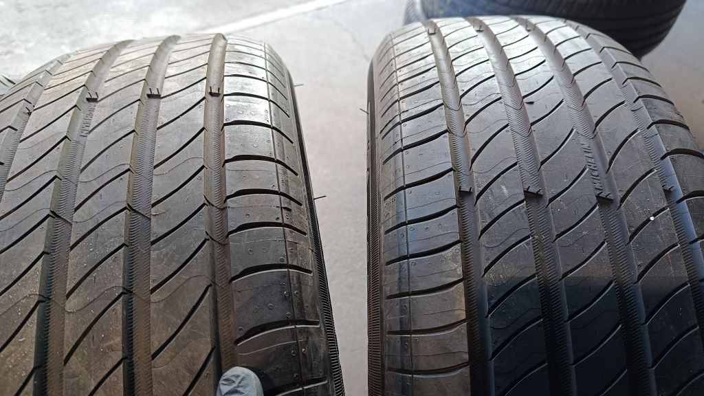 4 x Michelin Primacy 4 205/60/16 92H