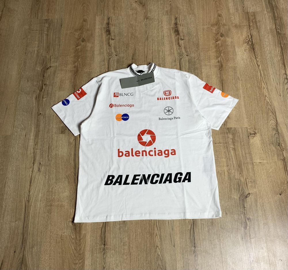 Футболка Balenciaga Top League Oversized in White