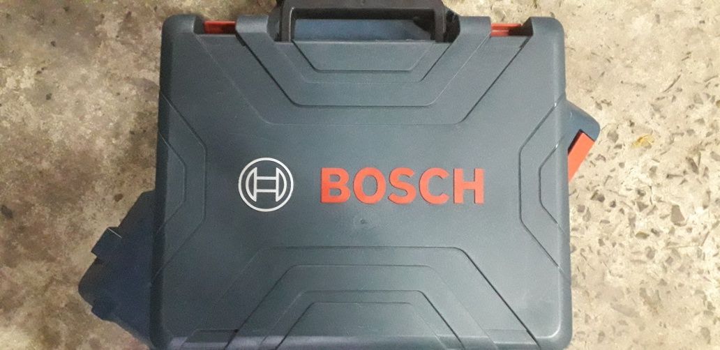 Шуруповерт бош 18v50