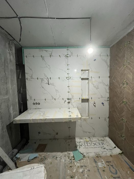 Плиточник. Вкладання плитки.