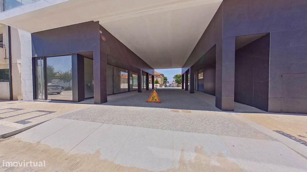 Loja com 73 m2 a estrear em novo empreendimento em Espinho.