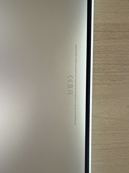 MacBook Pro 13” (2017) – Intel Core i7, 16 GB RAM, 512 GB SSD