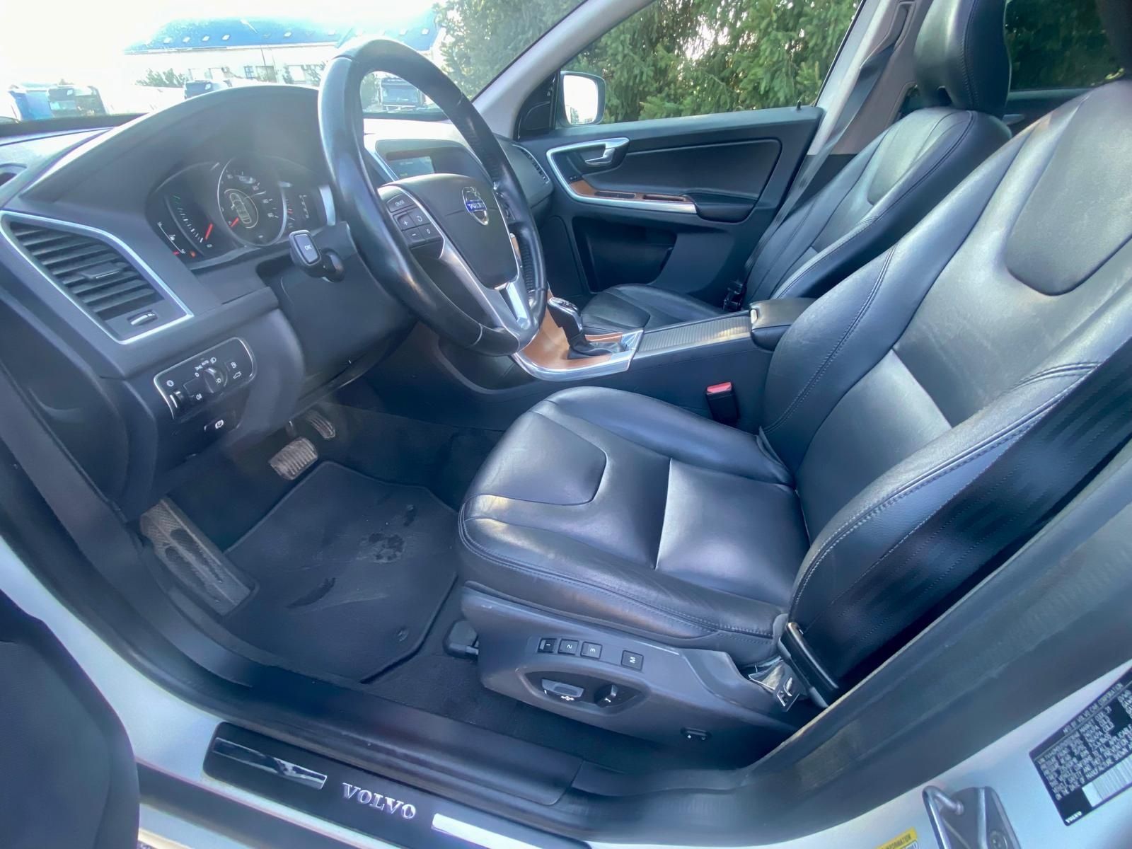Продам VOLVO XC60  2.0Т  2016р.в.