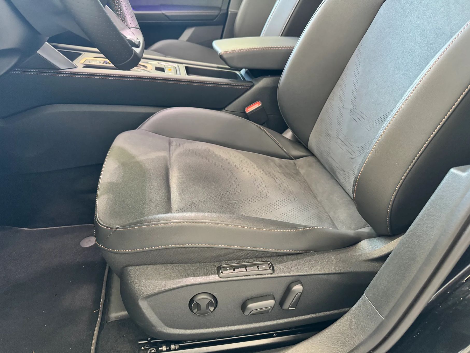 Cupra Formentor 1.5TSI DSG Pakiet EDGE , DYNAMIC DESIGN Salon Polska FV23%