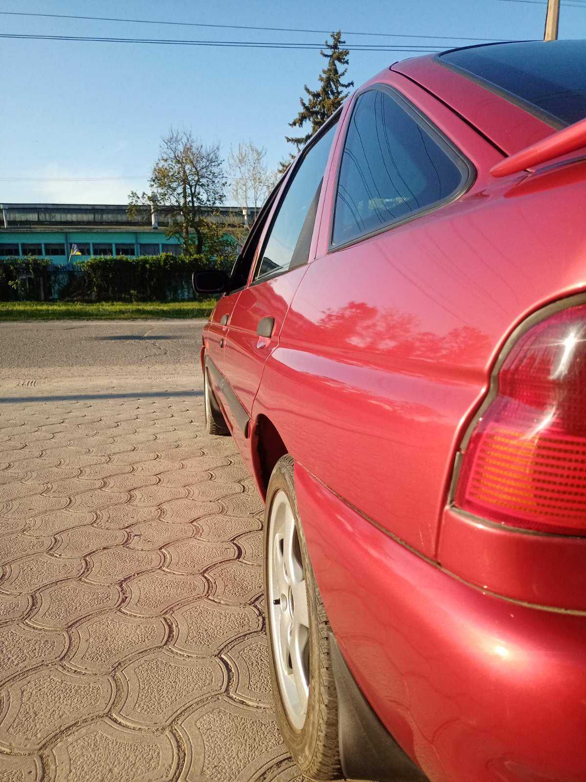 Продам Форд Ескорт 95г.в  1.8TDI