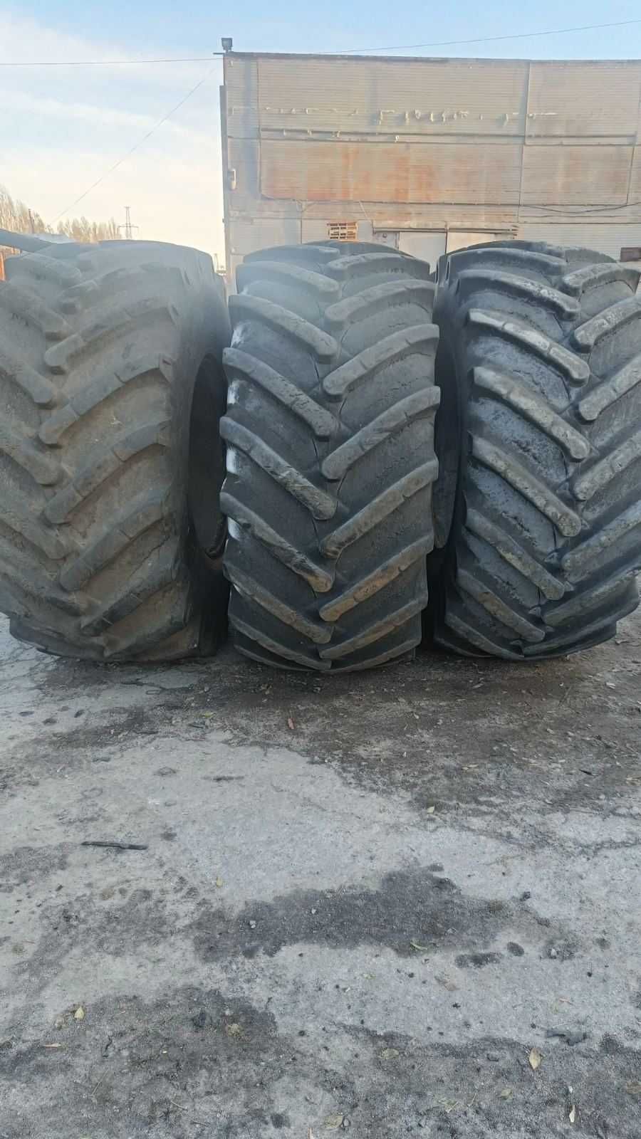 ШИНА 650/75R32 бу