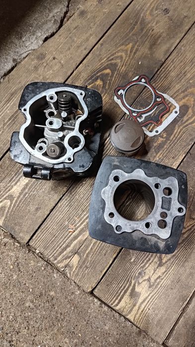 Głowica cylinder ATV 250 powietrze Bashan Shineray