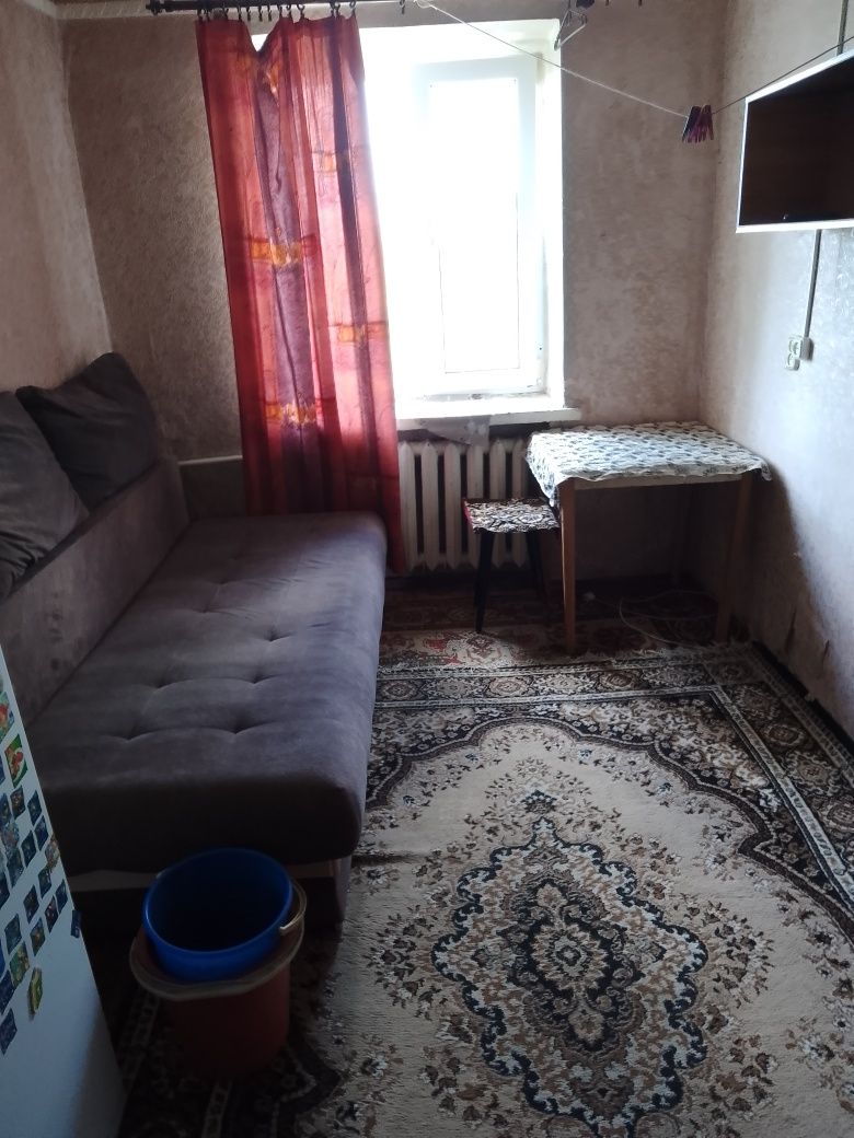 Комуналка ,комната