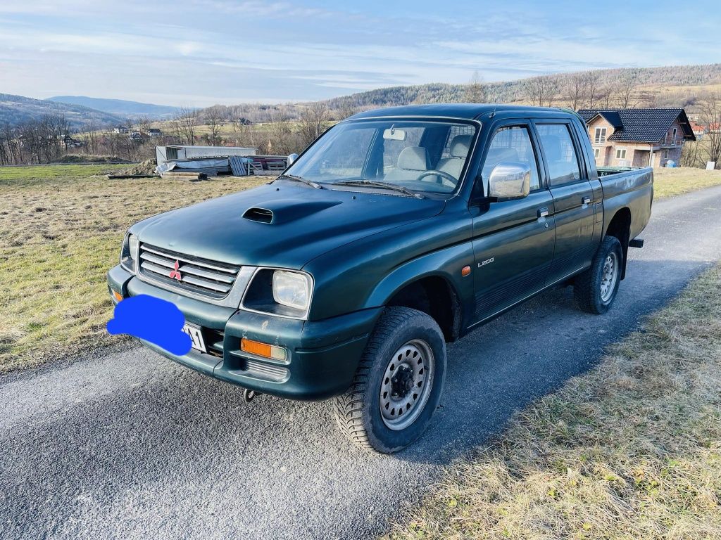 Mitsubishi l200 2.5tdi 4x4 reduktor hak zdrowy