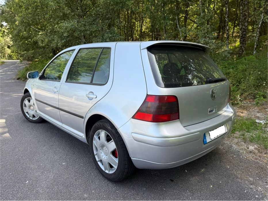 VW Golf 1.9 TDI 110cv – Fiável, Económico e Pronto a Circular