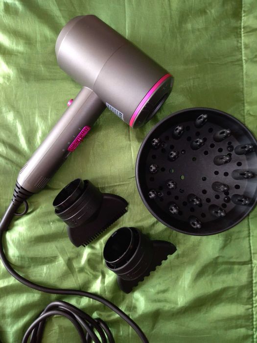 Profesjonalna suszarka do włosów RESUXI grafitowo-różowa
