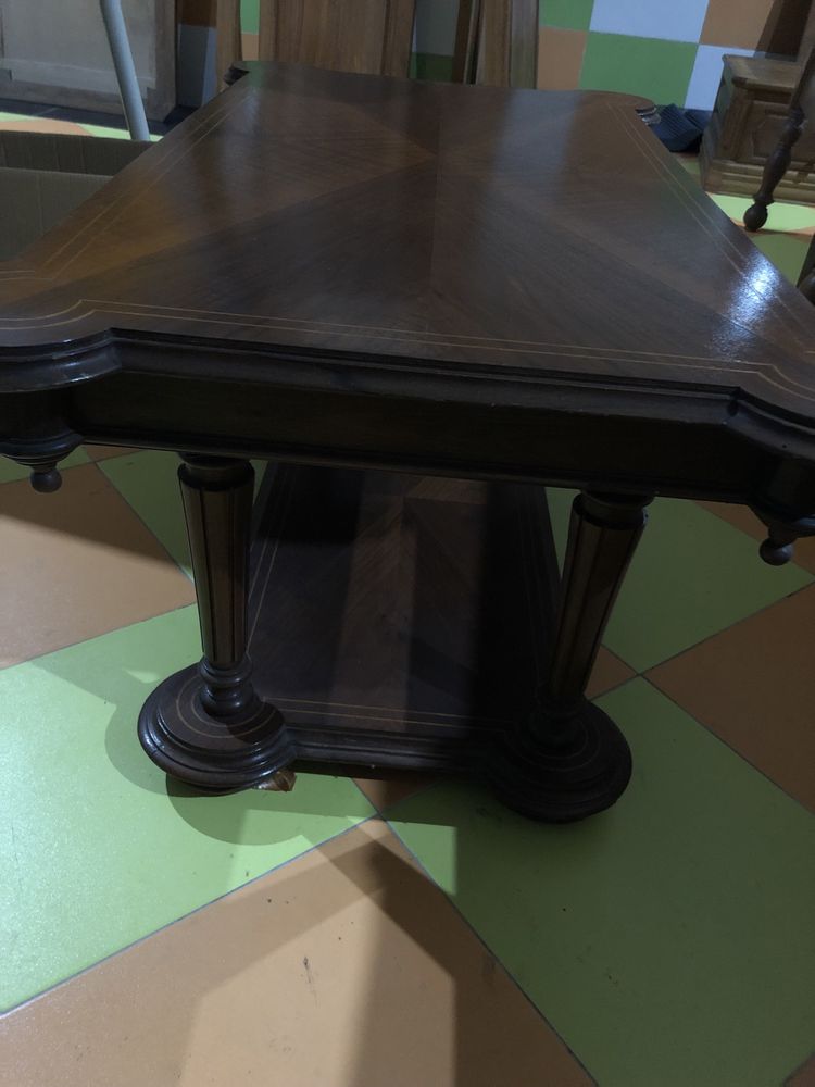 Mesa de centro muito original(URGENTE)