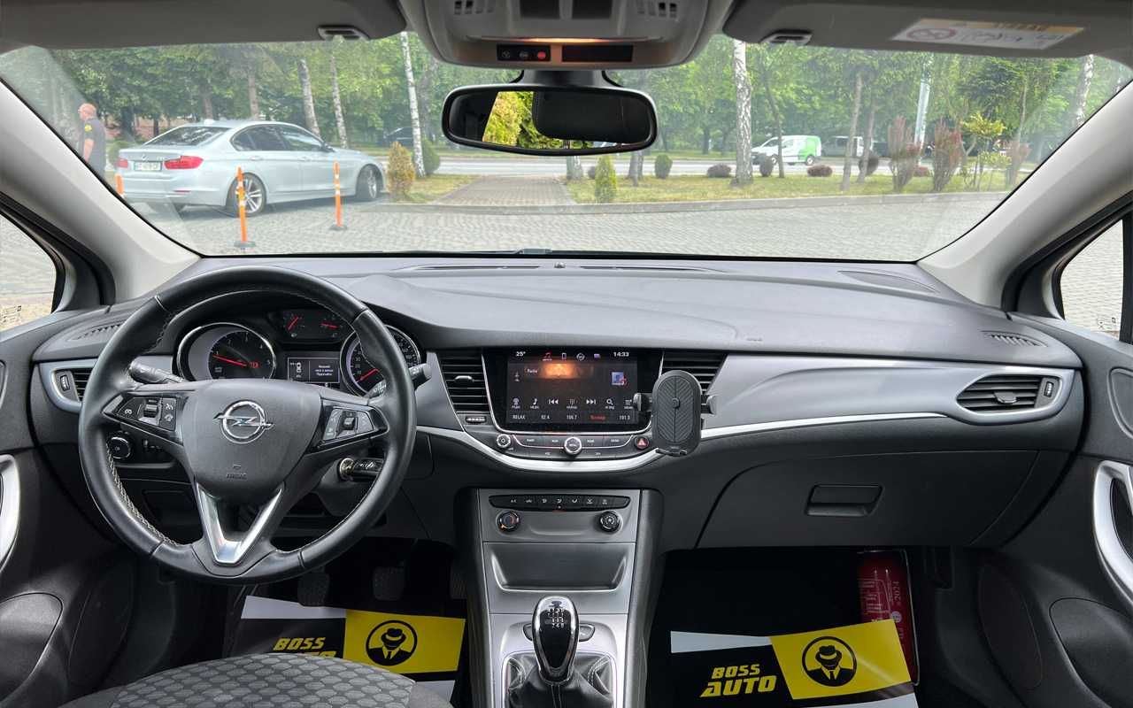 Opel Astra  2018