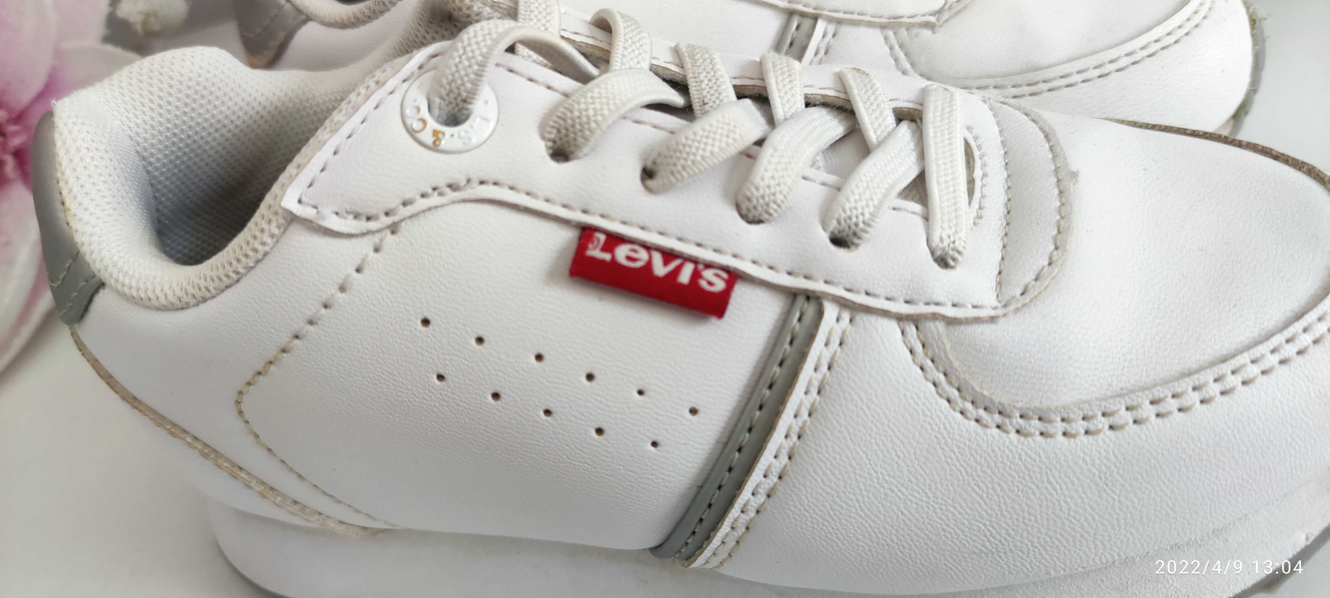 Buty dziecięce Levis.  Stan idealny.