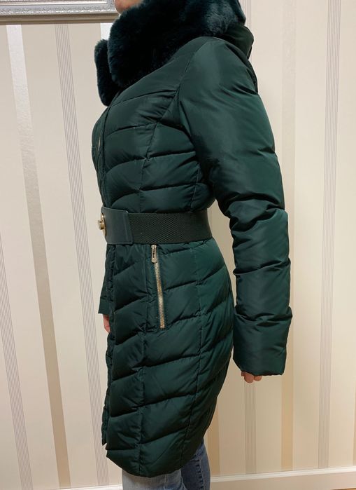 Пуховик зимовий розмір S/M (36-38) дуже теплий в ідеальному стані