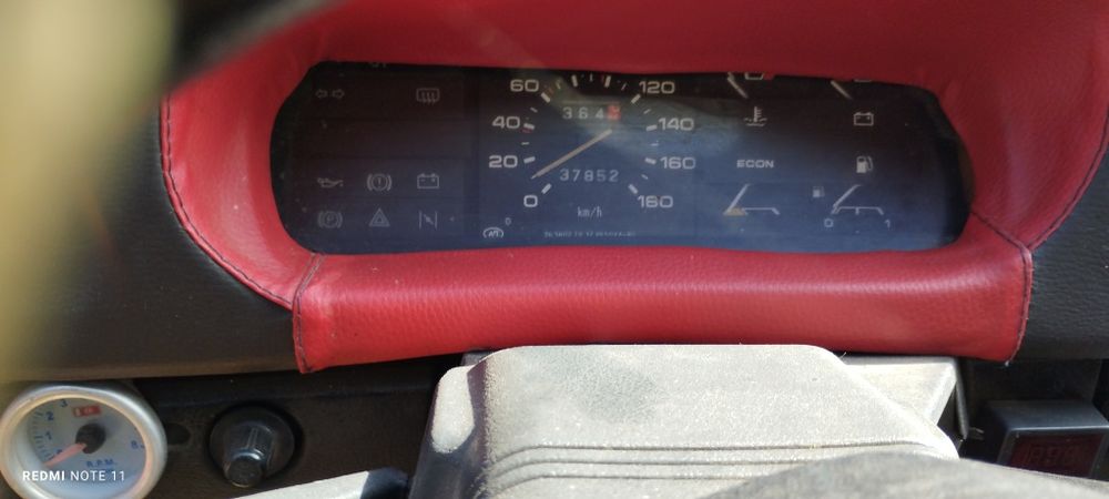 Продам   ваз 2109  по запчастинам поки що есть все