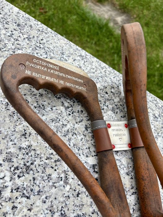 Fotel karapultowy uchwyt