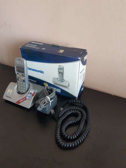 Цифровий бездротовий телефон "PANASONIK" KX-TCD460 UA