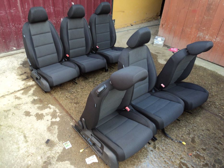 VW Гольф 6 на буси з відкидними спинками сидіння мерс рено ман опель