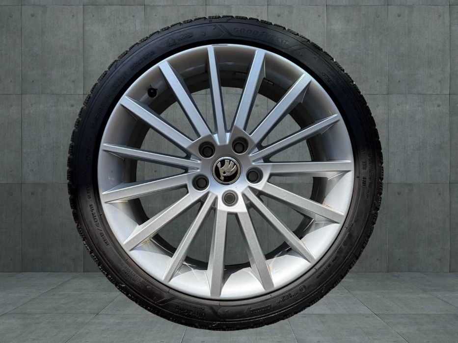 Koła felgi 5x112 R18 Skoda Octavia opony zimowe 225/40R18 GoodYear 24R