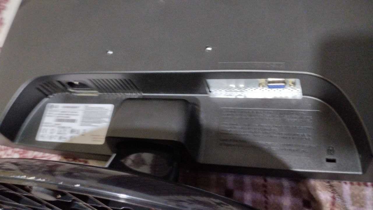 Монитор LG 22” W2243s