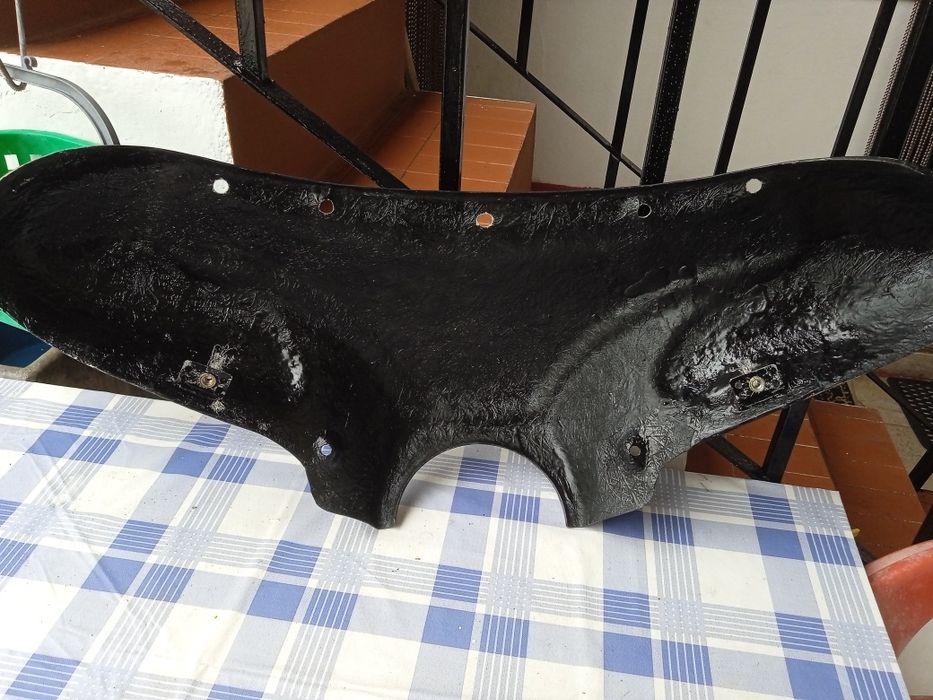 Batwing em fibra universal