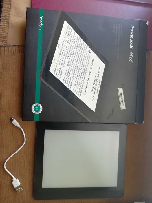Електрона книга PocketBook InkPad 840 (8 дюймів екран, WiFi, ЧЕХОЛ)