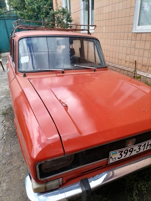 Машина Москвич 2140